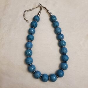 New Beautiful Faux Turquoise Bead Necklace